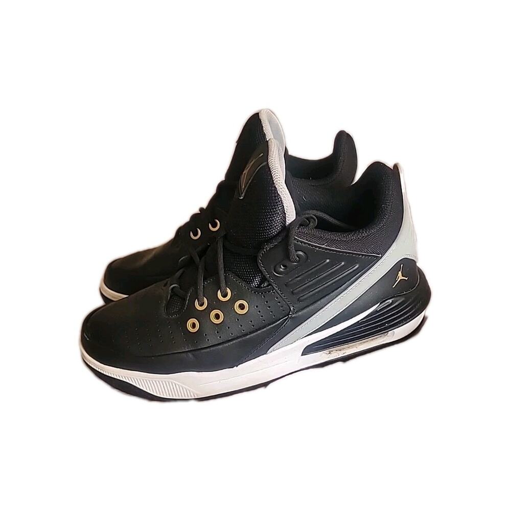 Jordan Max Aura 5 Black and Gold Size 7Y Big Kids Jordan's Shoes Sneakers